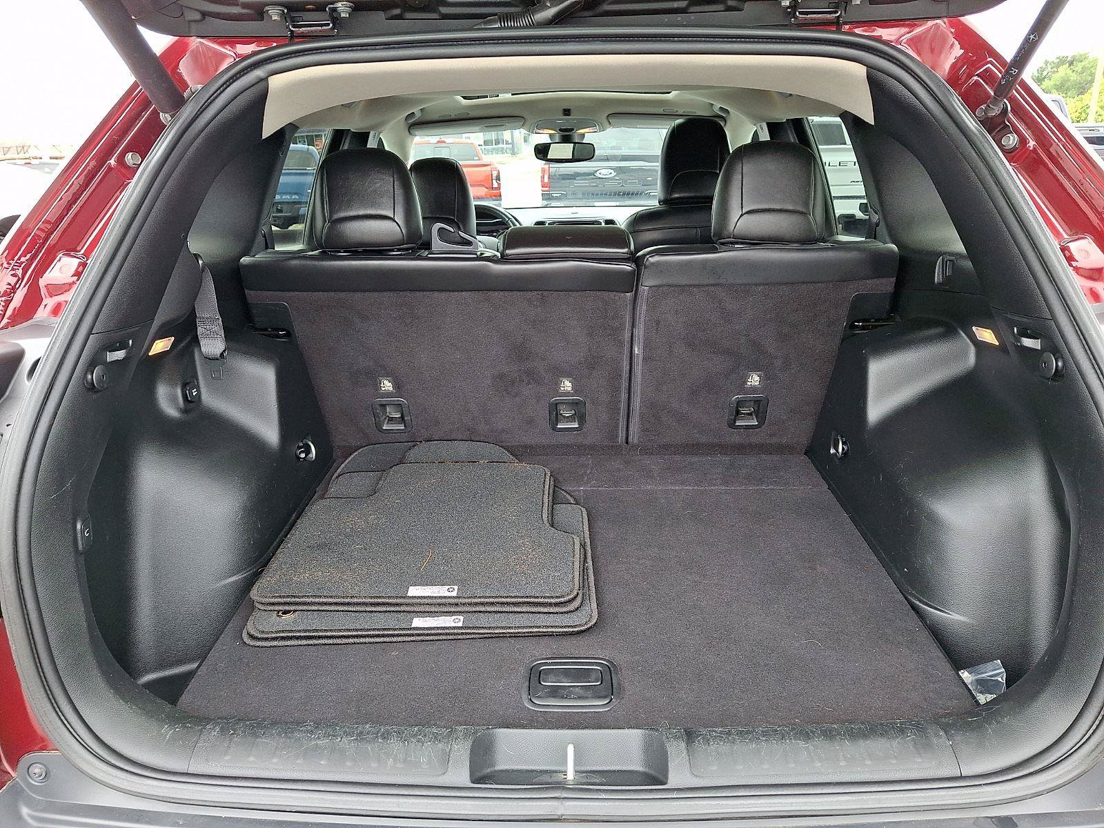 Used 2019 Jeep Cherokee Limited AWD/4WD image 27