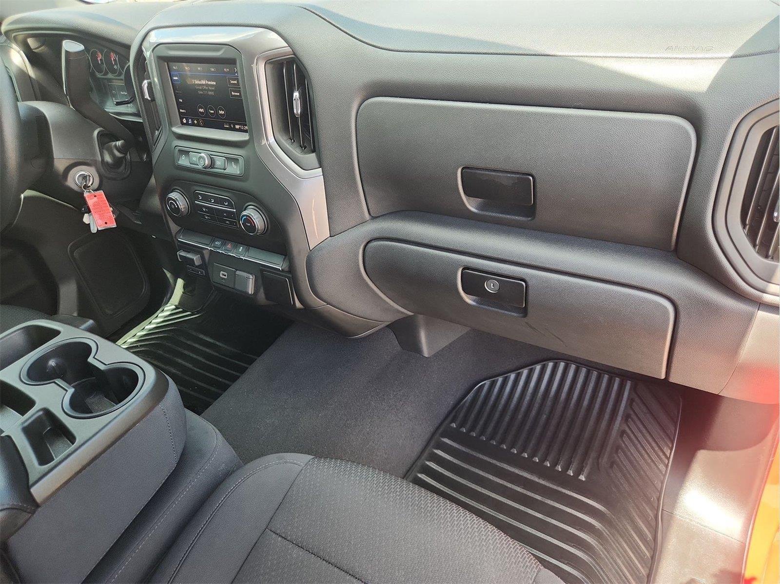 Used 2020 Chevrolet Silverado 1500 Custom w/ Custom Value Package AWD/4WD image 26