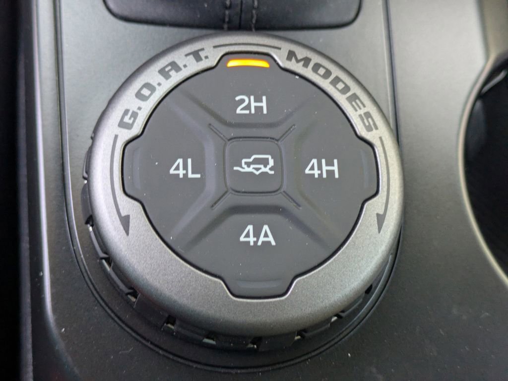 New 2025 Ford Bronco Badlands image 24