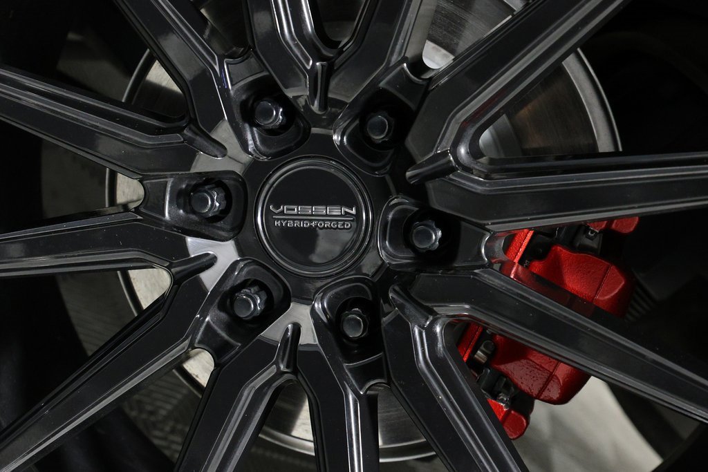 Used 2025 Cadillac Escalade V w/ LPO, ONYX Package image 50