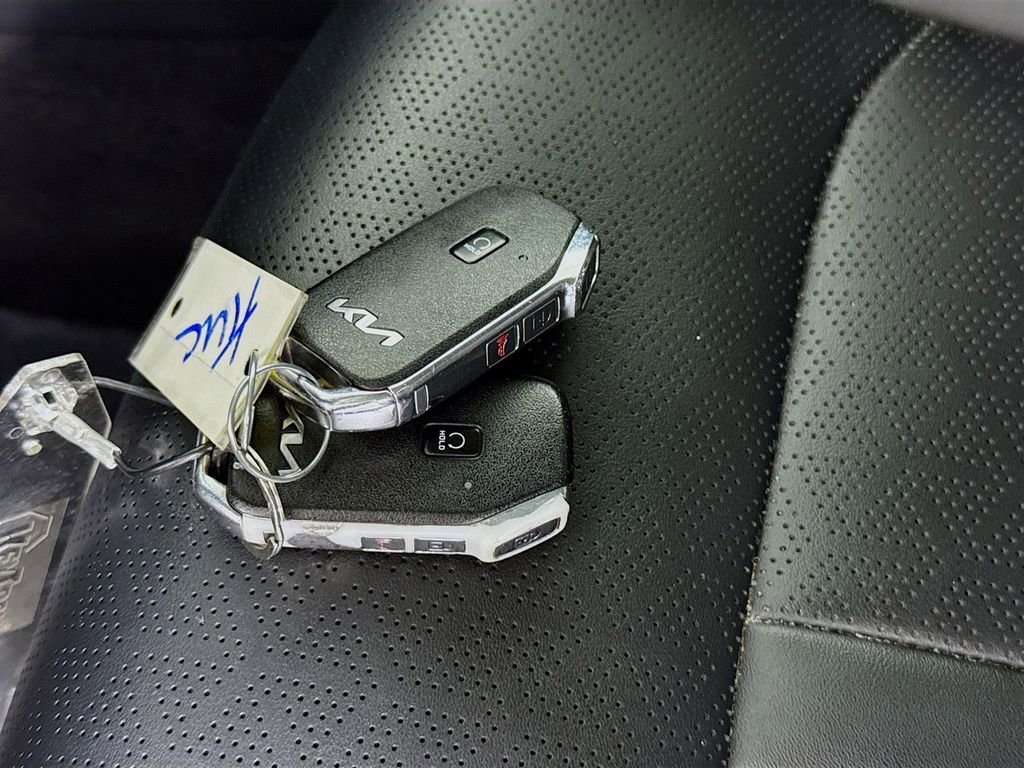 Used 2022 Kia Sorento S AWD/4WD image 35