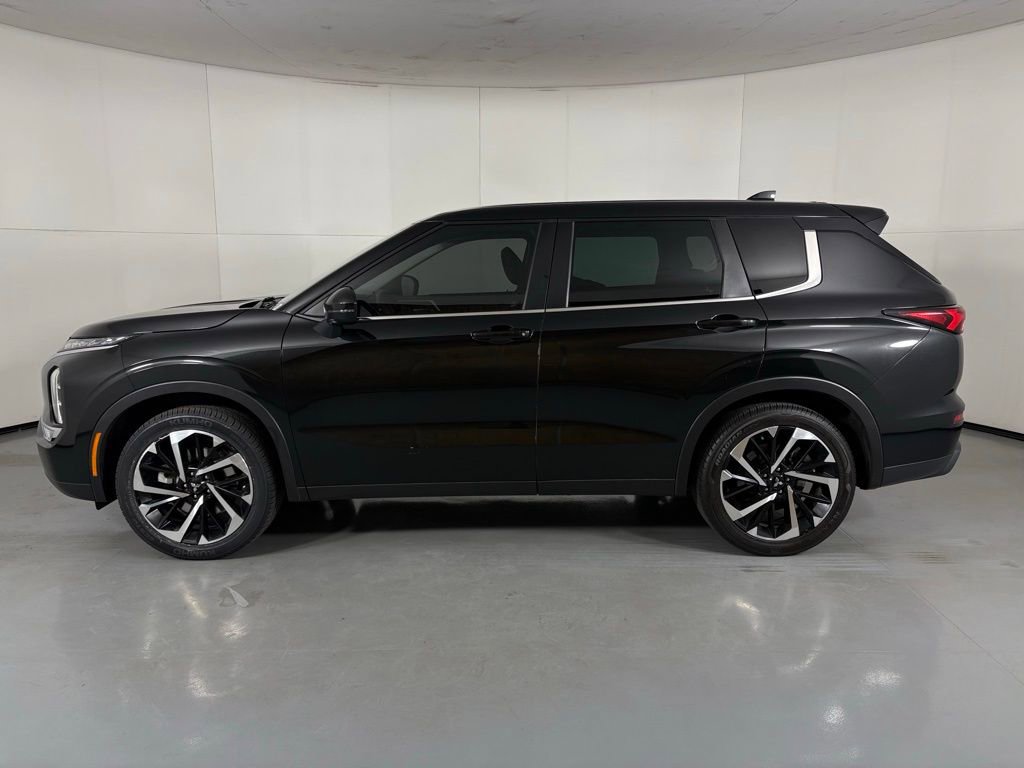 Used 2022 Mitsubishi Outlander ES image 5