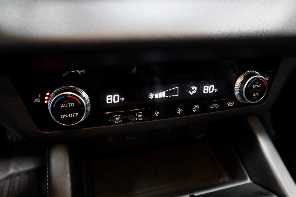 Used 2022 Mitsubishi Outlander SE image 34