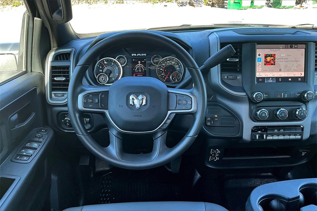 Used 2024 RAM 5500 Tradesman w/ Chrome Appearance Group image 9