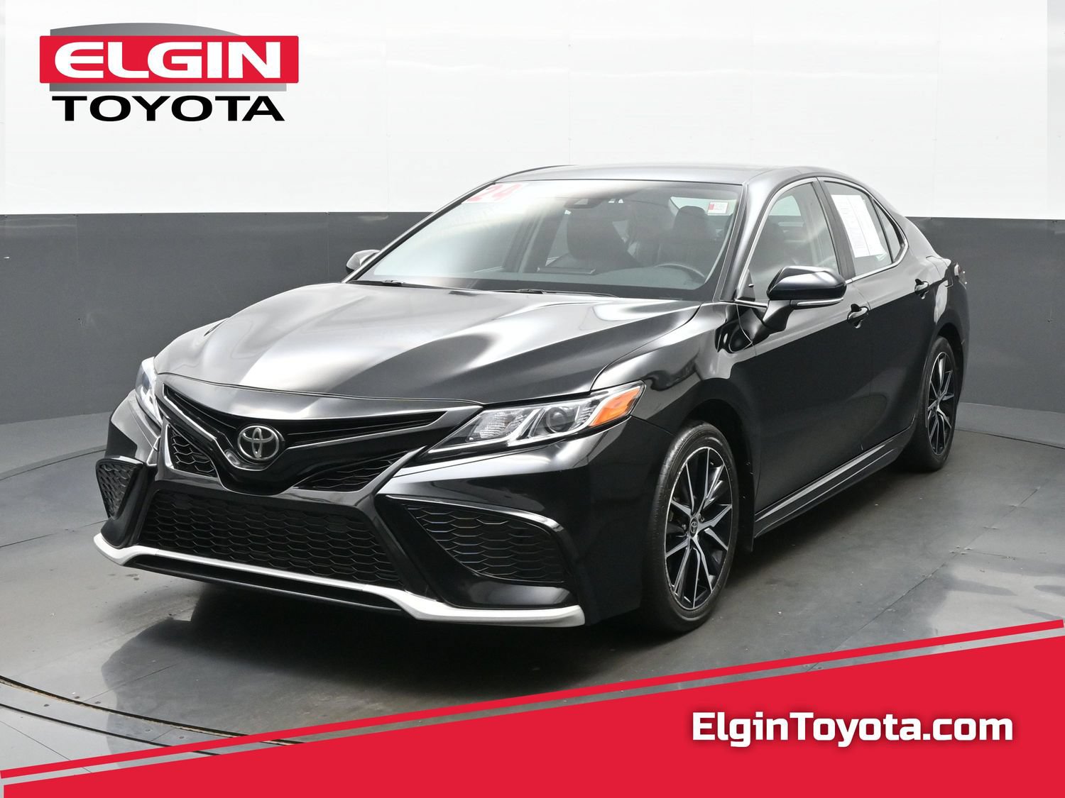 Used 2024 Toyota Camry SE