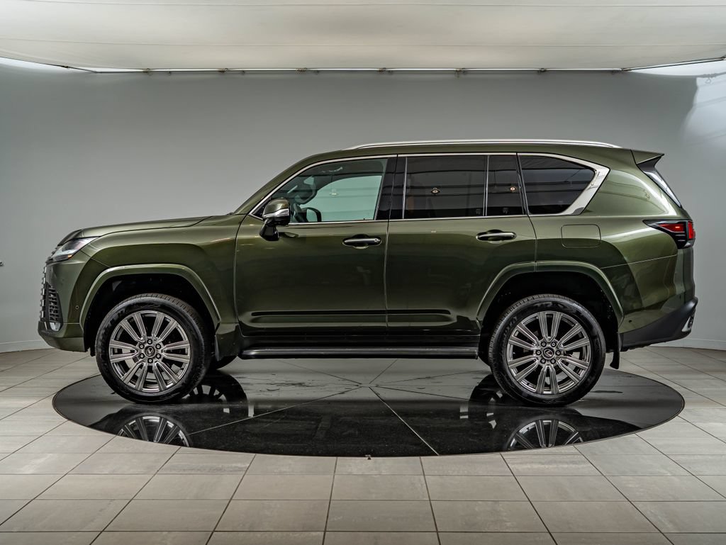 Used 2025 Lexus LX 700h Ultra Luxury AWD/4WD image 8