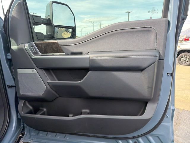 New 2026 Ford F250 Lariat w/ Black Appearance Package image 88