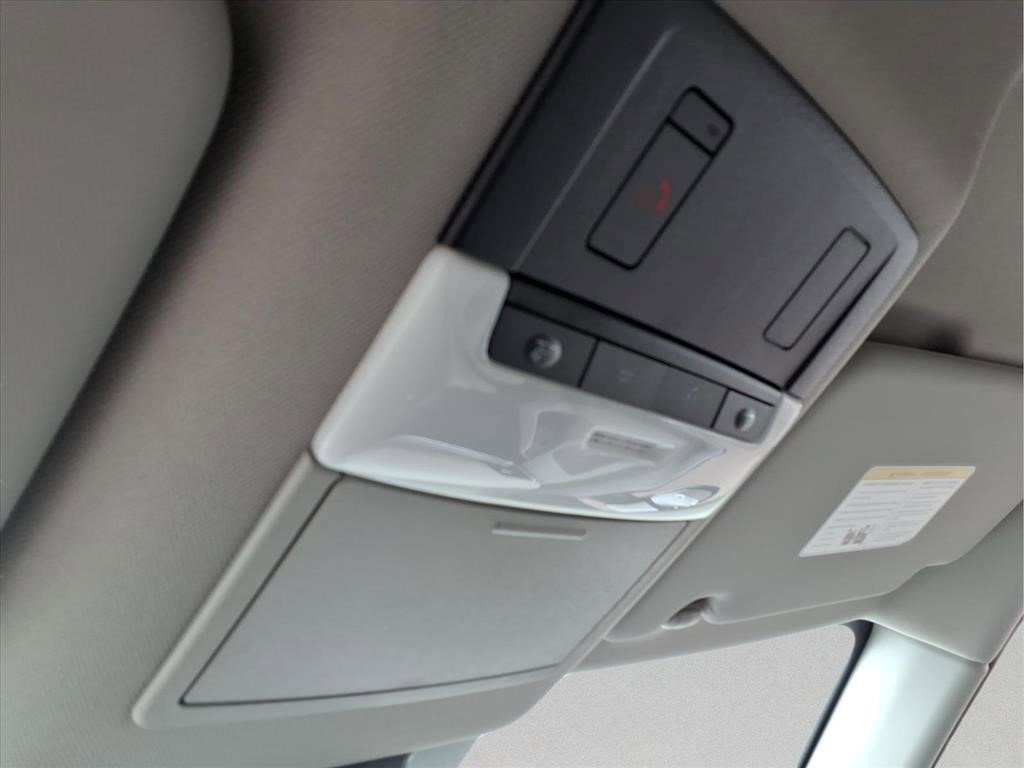 Used 2025 Nissan Rogue SV AWD/4WD image 33