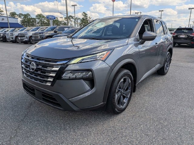 Used 2025 Nissan Rogue SV FWD image 5