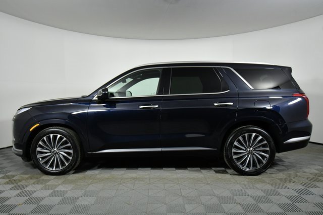 Used 2024 Hyundai Palisade Calligraphy image 16