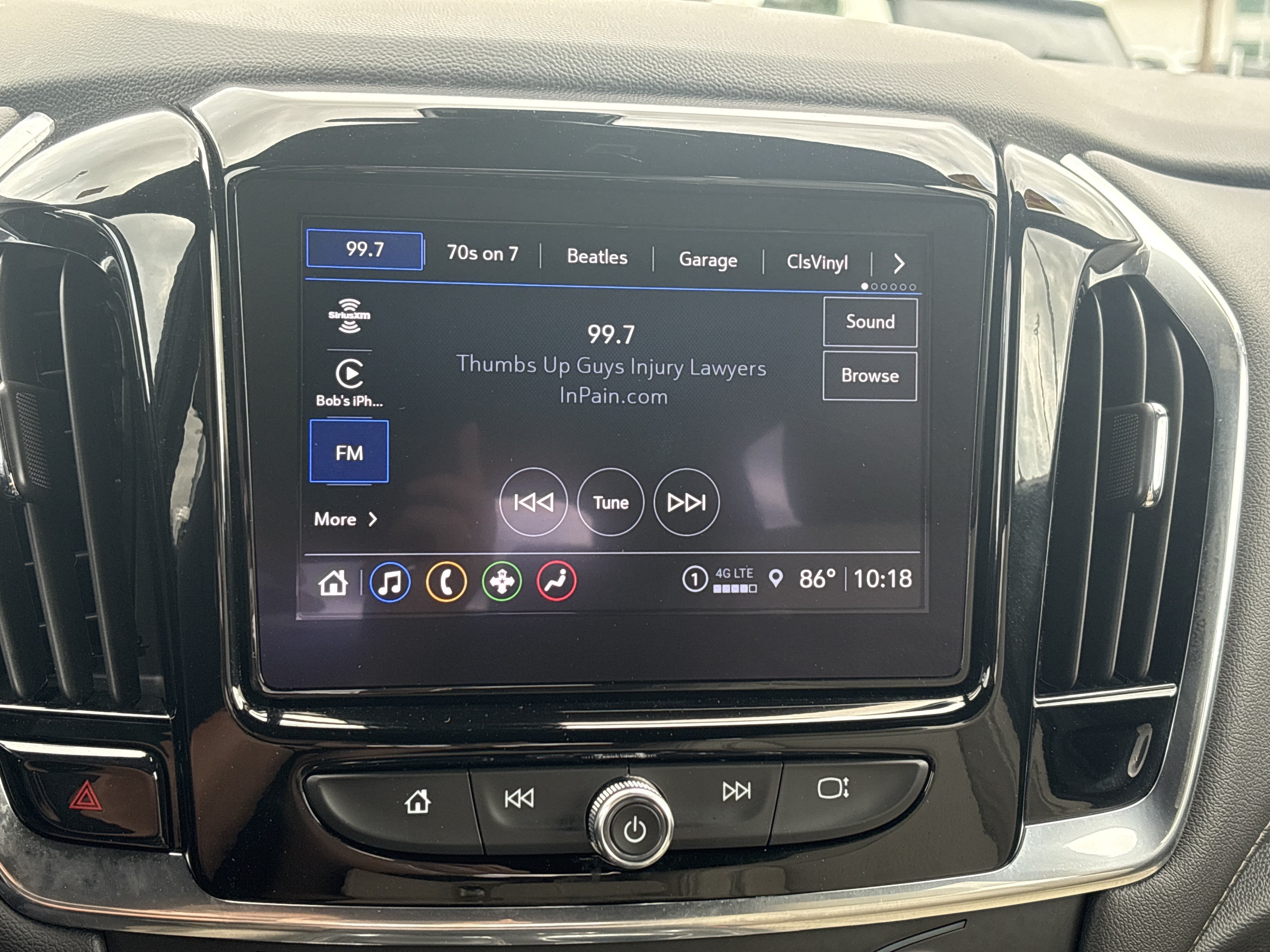 Used 2023 Chevrolet Traverse LT FWD image 23