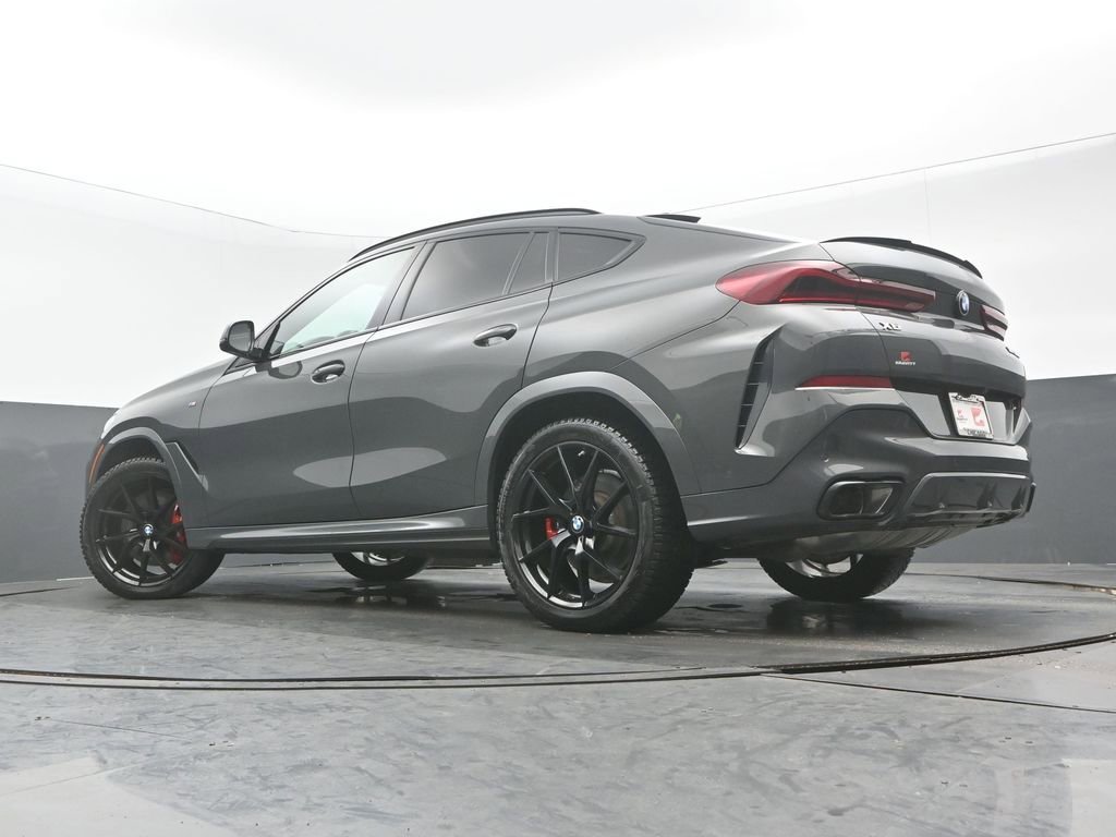 Used 2023 BMW X6 M50i w/ Premium Enhanced Package image 31