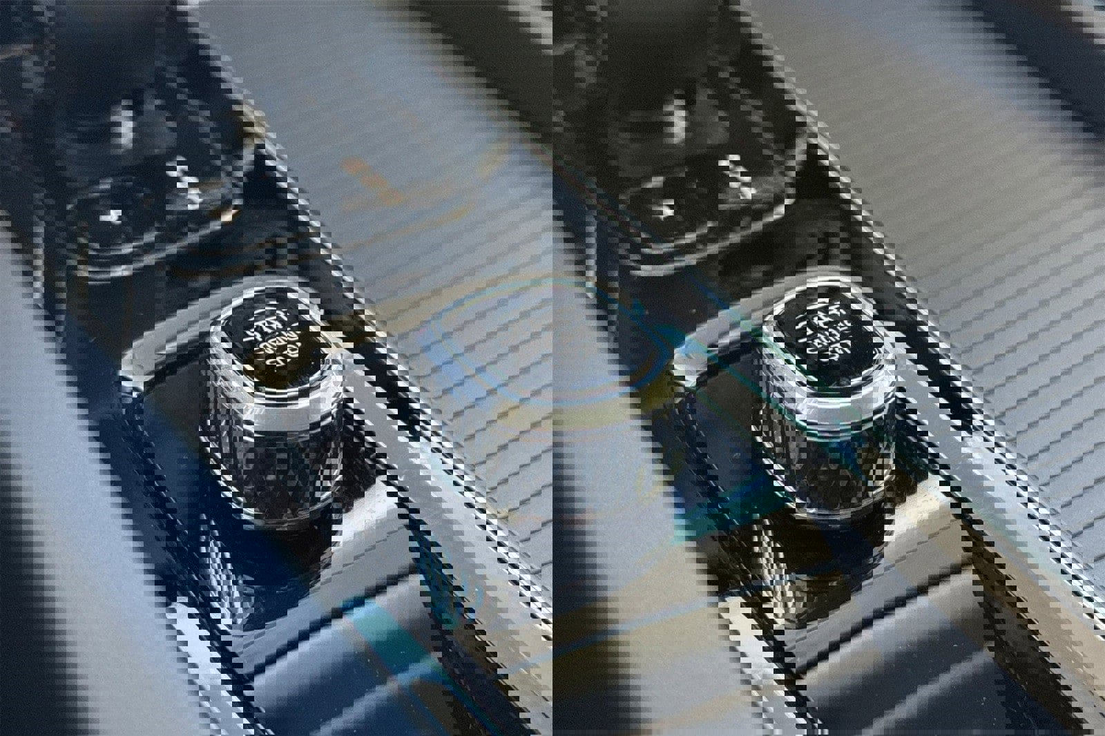 Used 2025 Volvo XC60 B5 Core w/ Protection Package Premier image 23