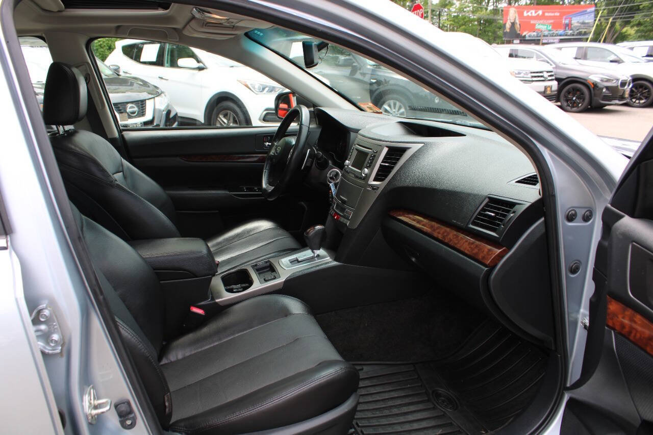 Used 2013 Subaru Legacy 2.5i Limited AWD/4WD image 28