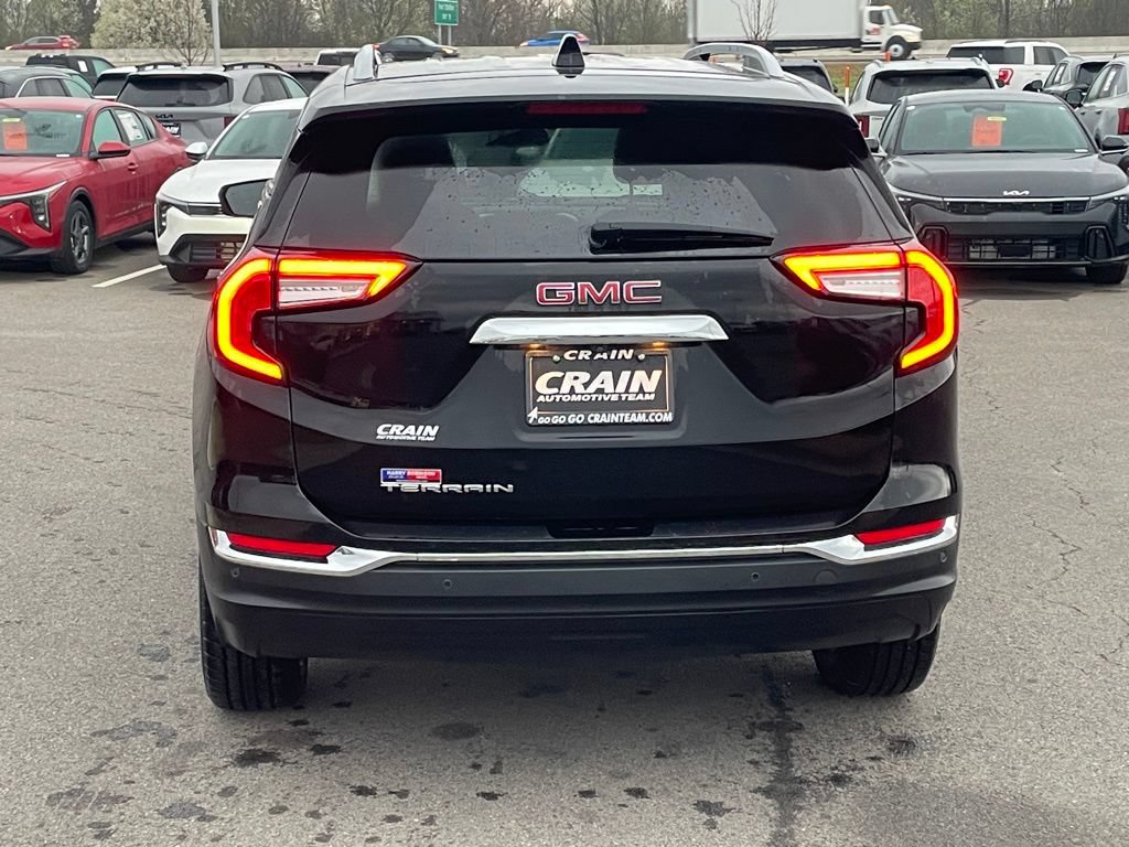 Used 2023 GMC Terrain SLT FWD image 6