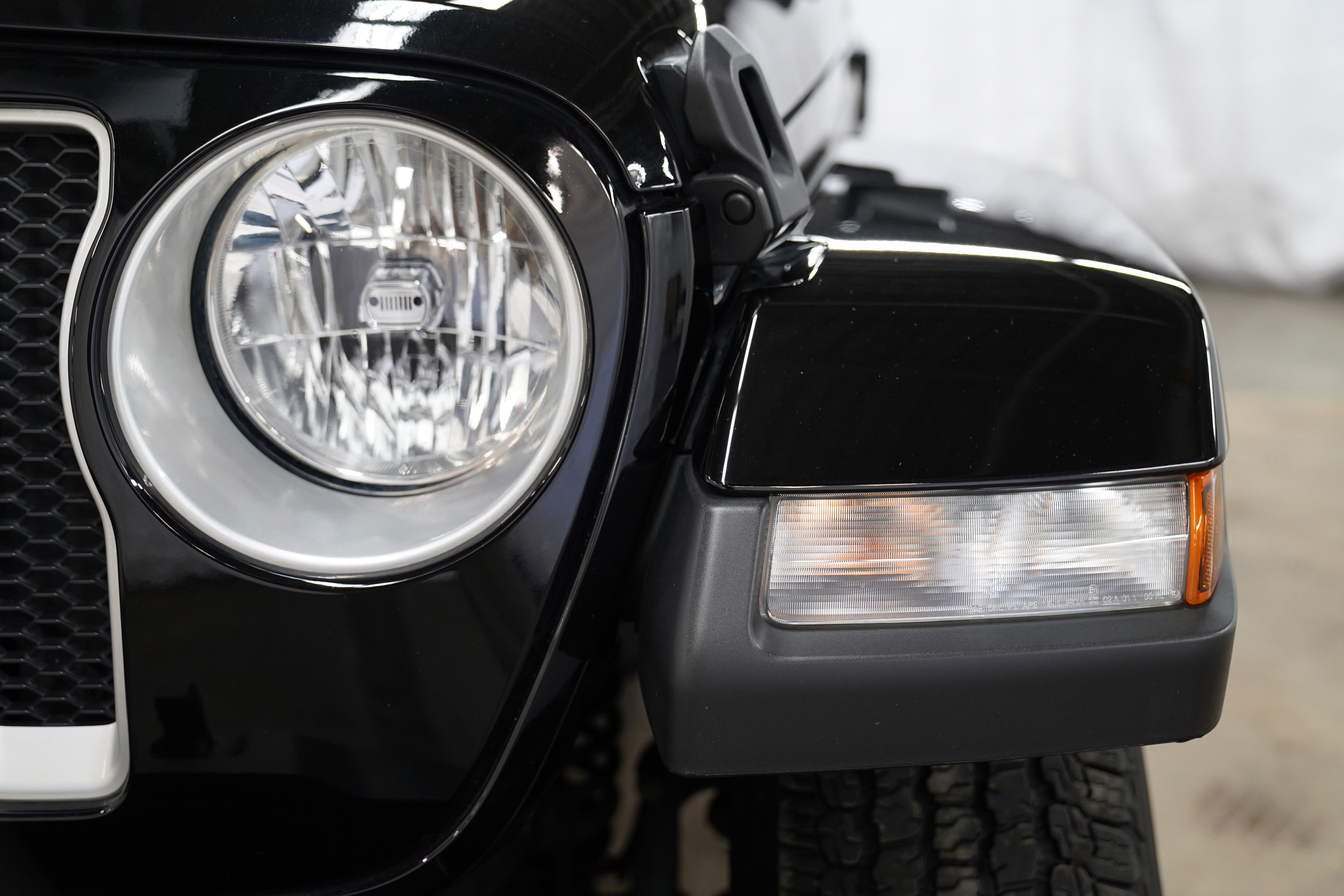 Certified 2022 Jeep Wrangler Unlimited Sahara w/ Cold Weather Group image 14