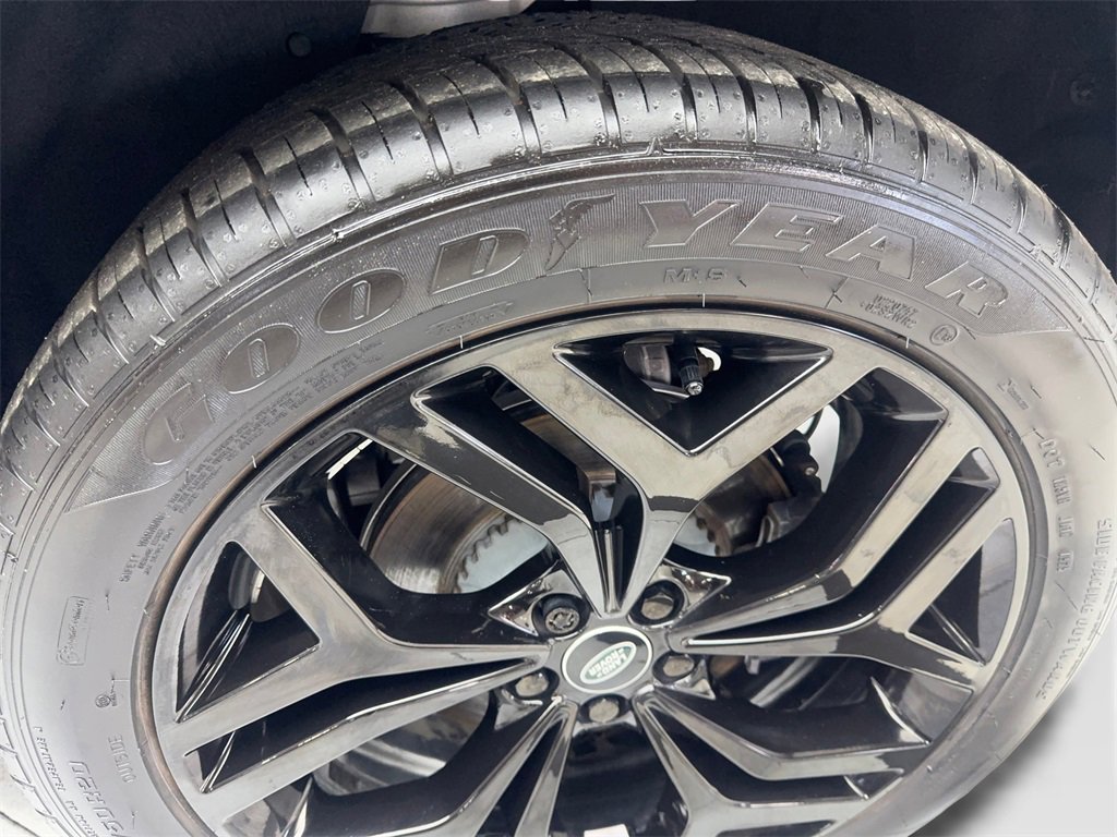 Used 2023 Land Rover Range Rover Evoque S image 91