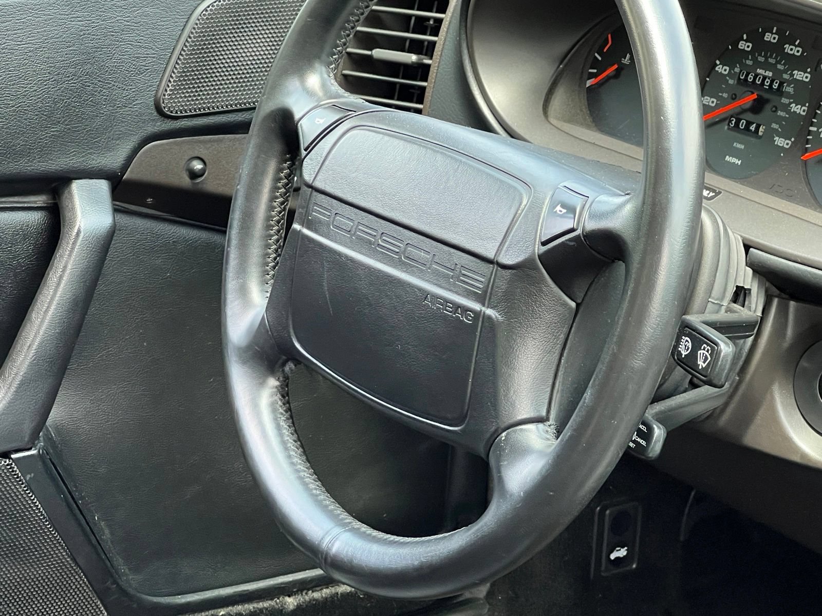 Used 1990 Porsche 944 Cabriolet RWD image 31