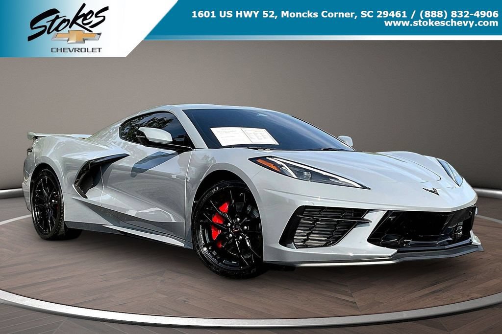 Used 2025 Chevrolet Corvette Stingray Preferred Cpe w/ Z51 Performance Package RWD image 1