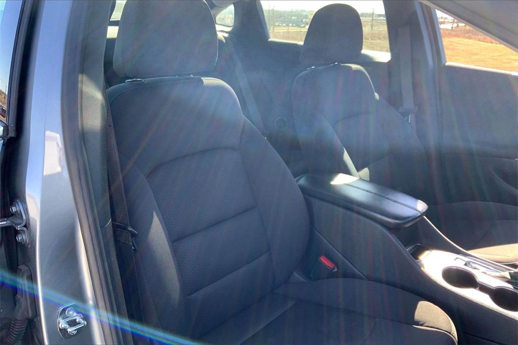 Used 2024 Chevrolet Malibu LT image 22