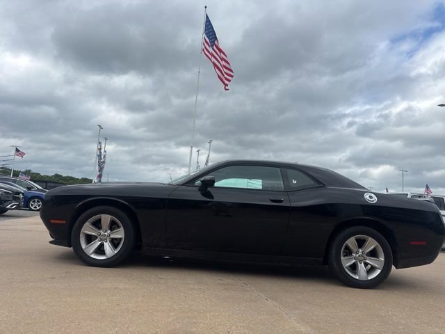 Used 2023 Dodge Challenger SXT RWD image 14