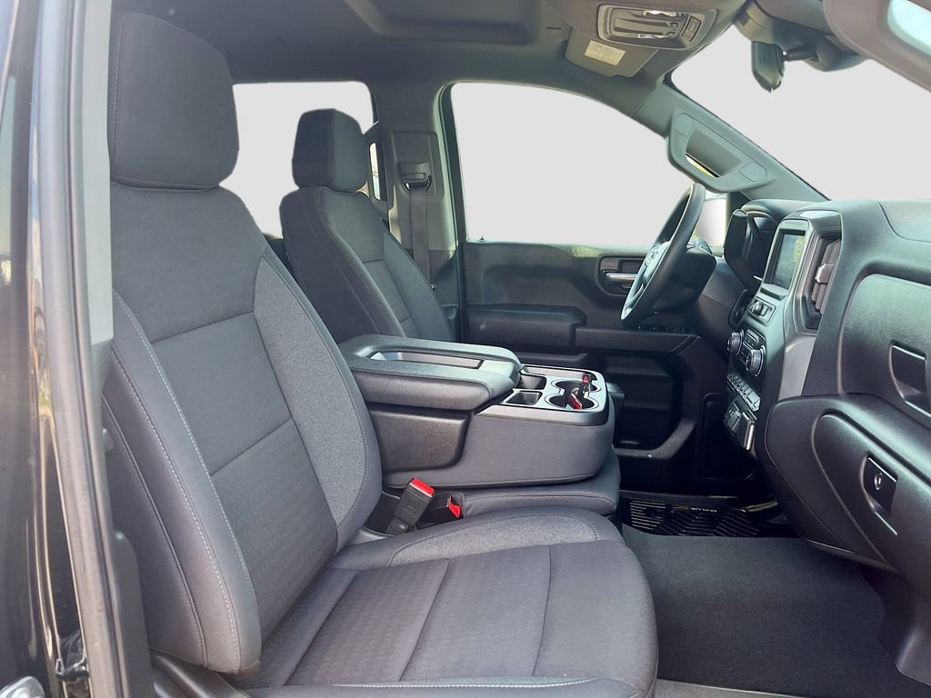Used 2025 Chevrolet Silverado 1500 Custom Trail Boss AWD/4WD image 25