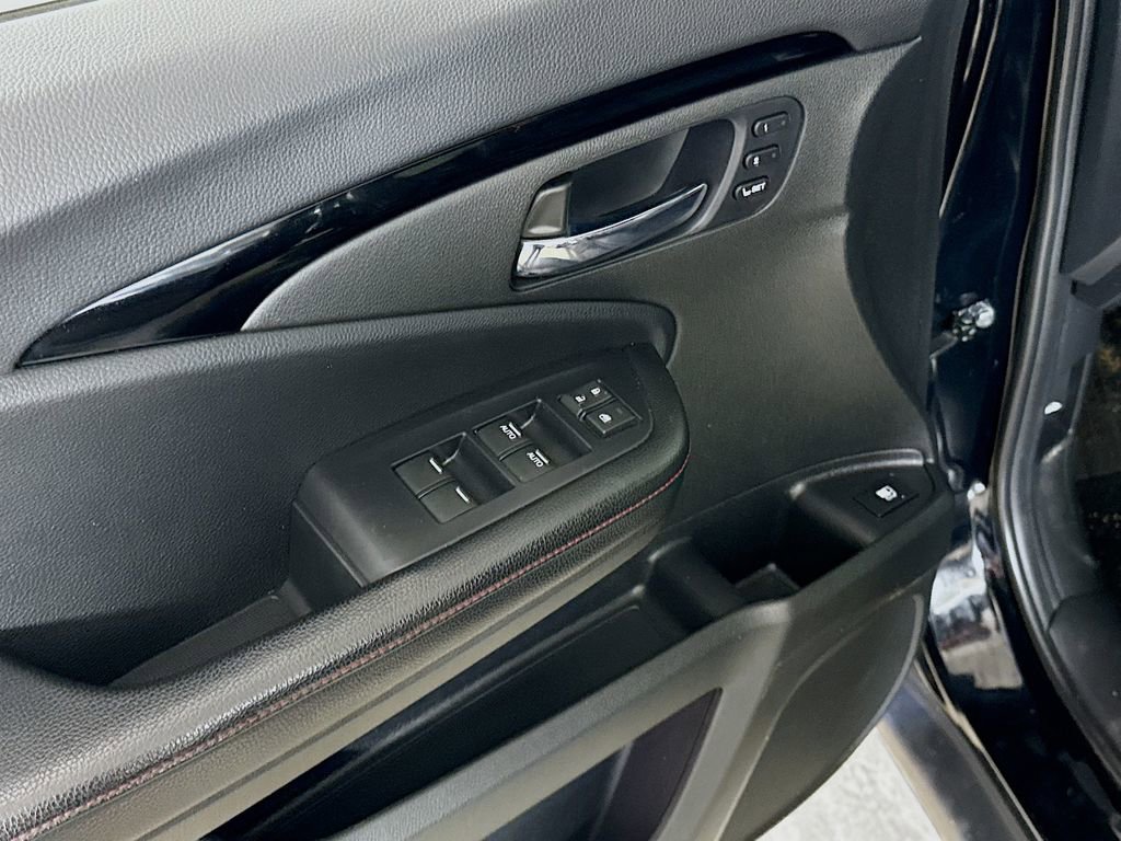 Used 2019 Honda Ridgeline Black Edition image 15