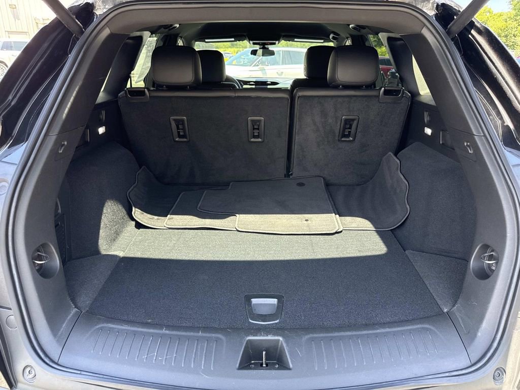 Used 2024 Cadillac XT5 Luxury FWD image 12