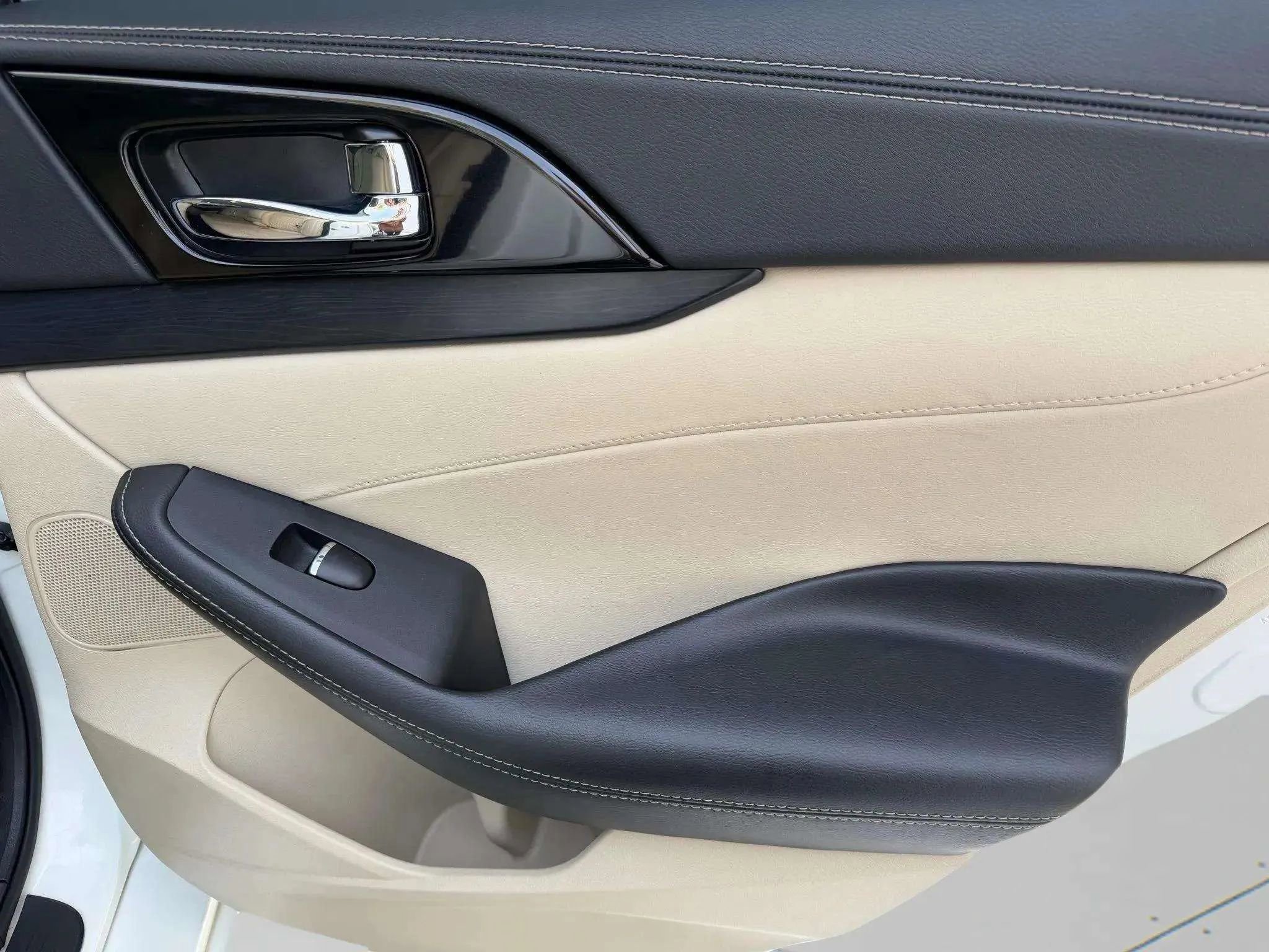 Used 2022 Nissan Maxima Platinum w/ Sport Mat Group image 12