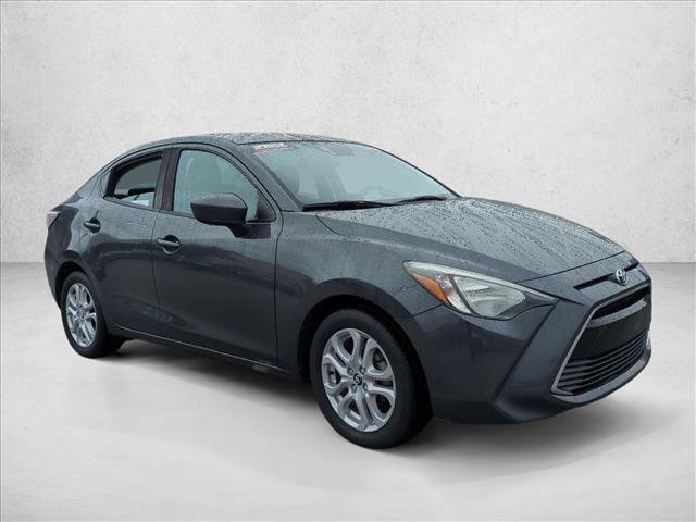 Used 2017 Toyota Yaris iA image 3