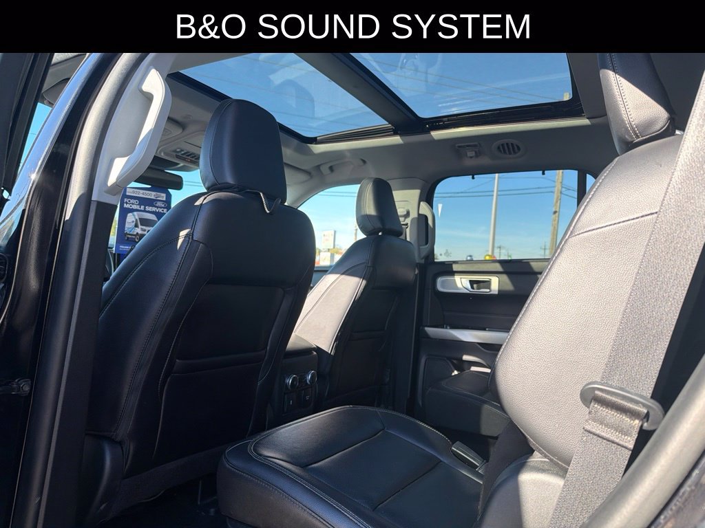 Used 2023 Ford Explorer Limited w/ Limited Technology Package AWD/4WD image 23