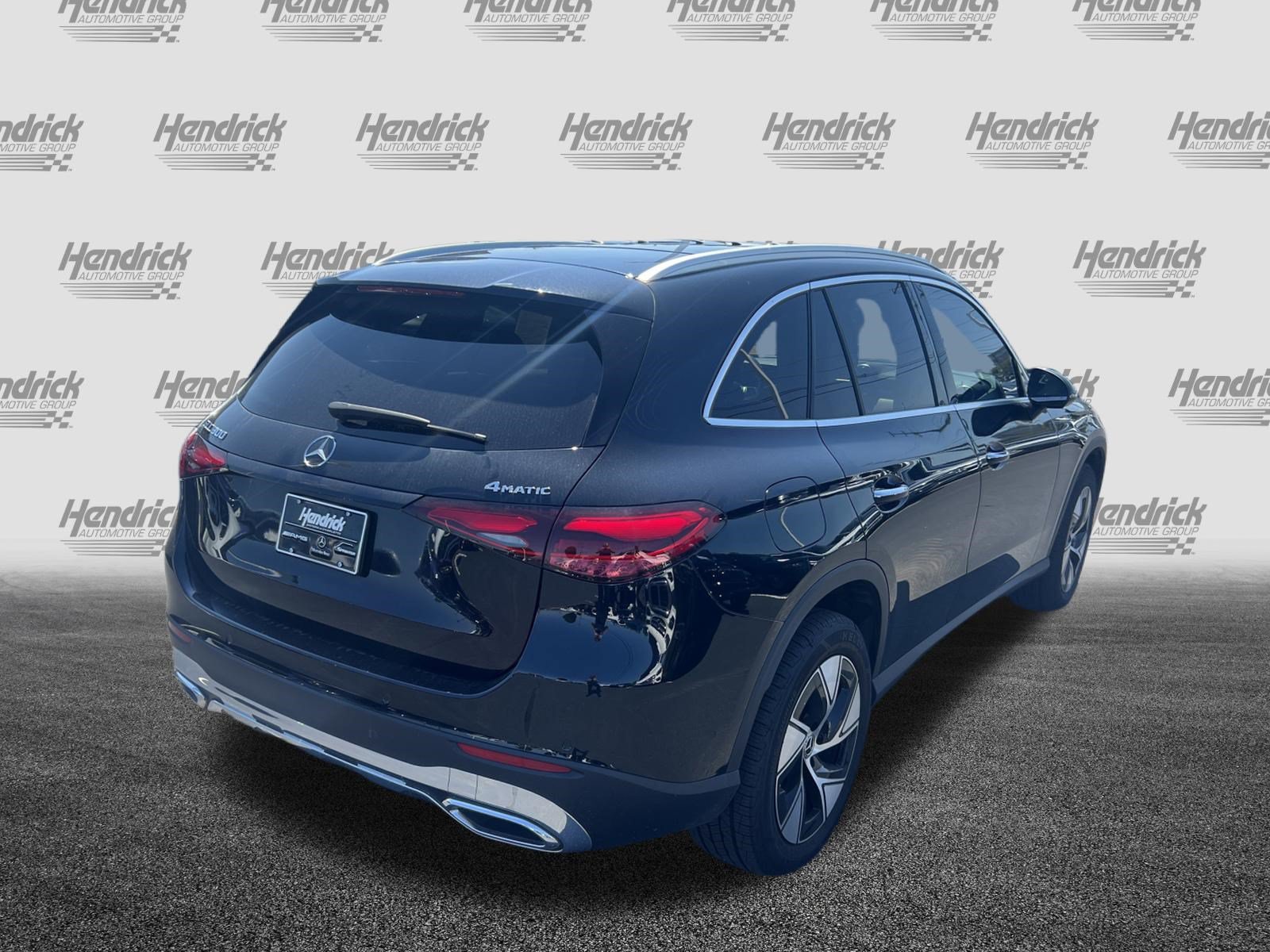 Used 2024 Mercedes-Benz GLC 300 4MATIC image 10