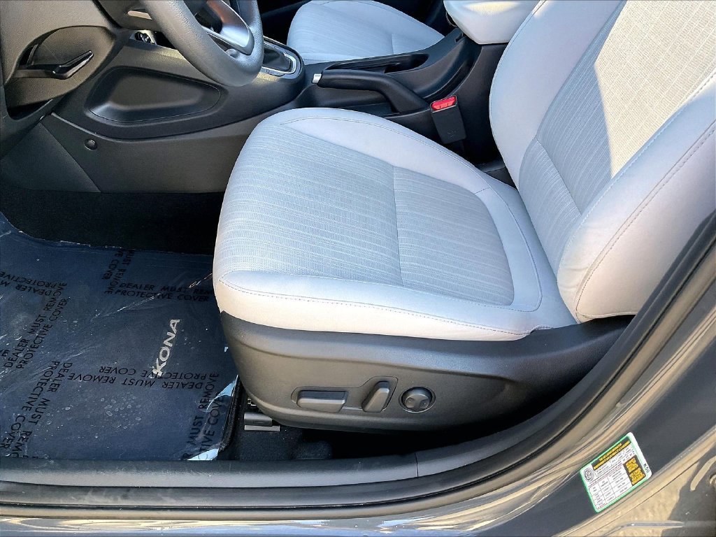 Used 2023 Hyundai Kona SEL AWD/4WD image 33