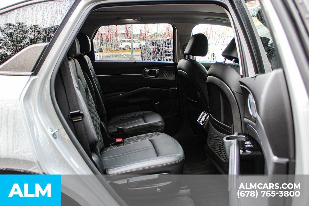 Used 2023 Kia Sorento SX image 22