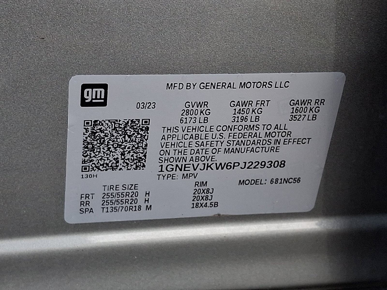 Used 2023 Chevrolet Traverse RS w/ LPO, Floor Liner Package AWD/4WD image 27