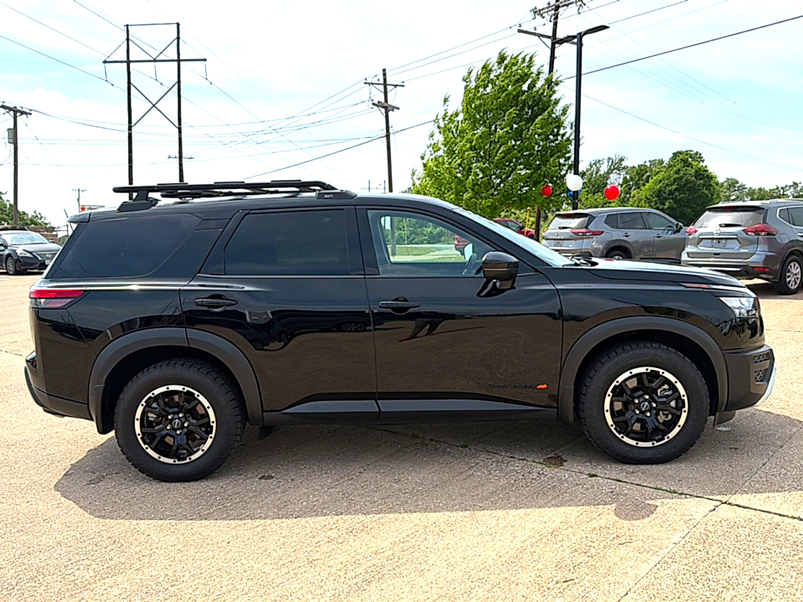 Certified 2025 Nissan Pathfinder Rock Creek image 4