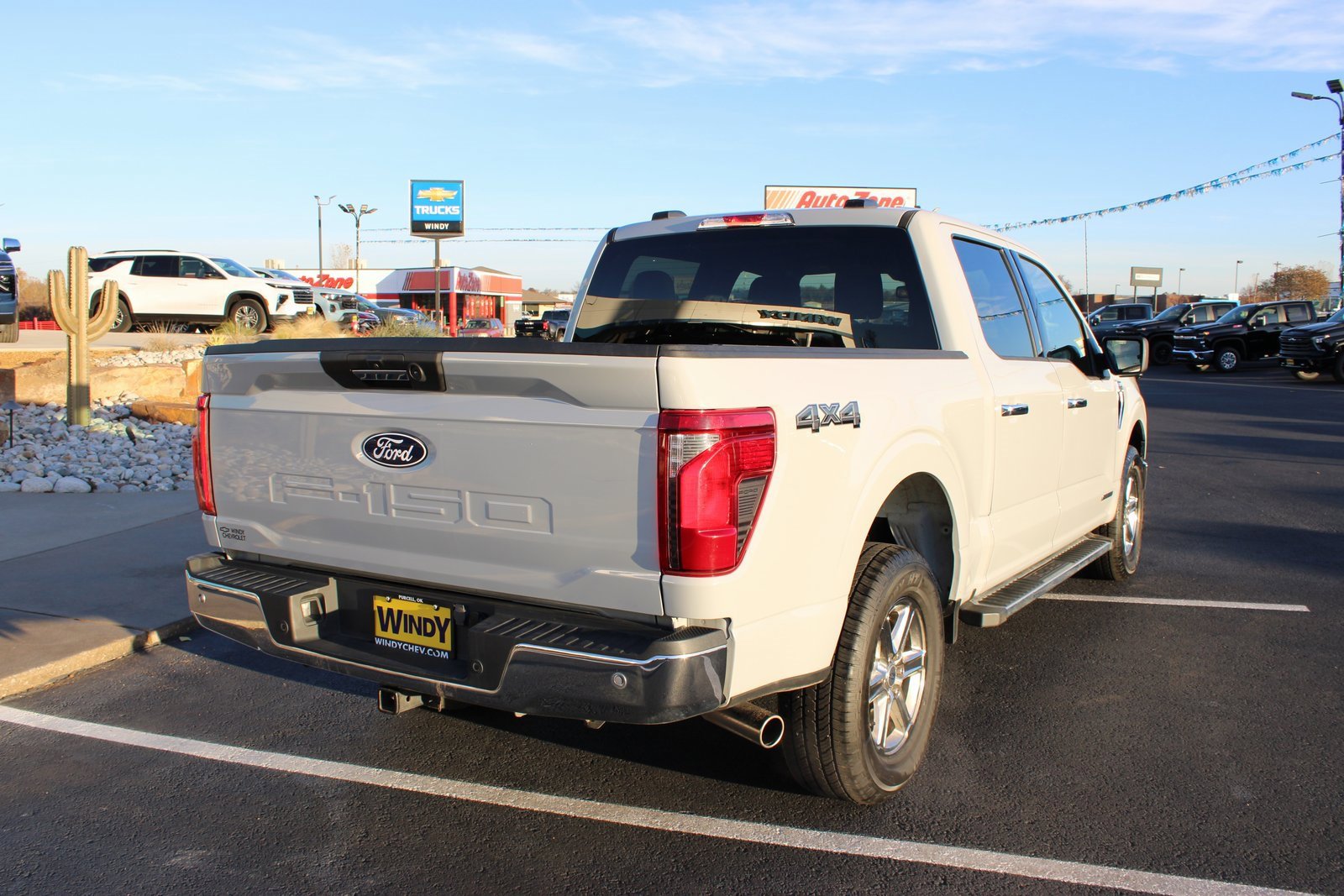 Used 2024 Ford F150 XLT w/ Mobile Office Package image 9
