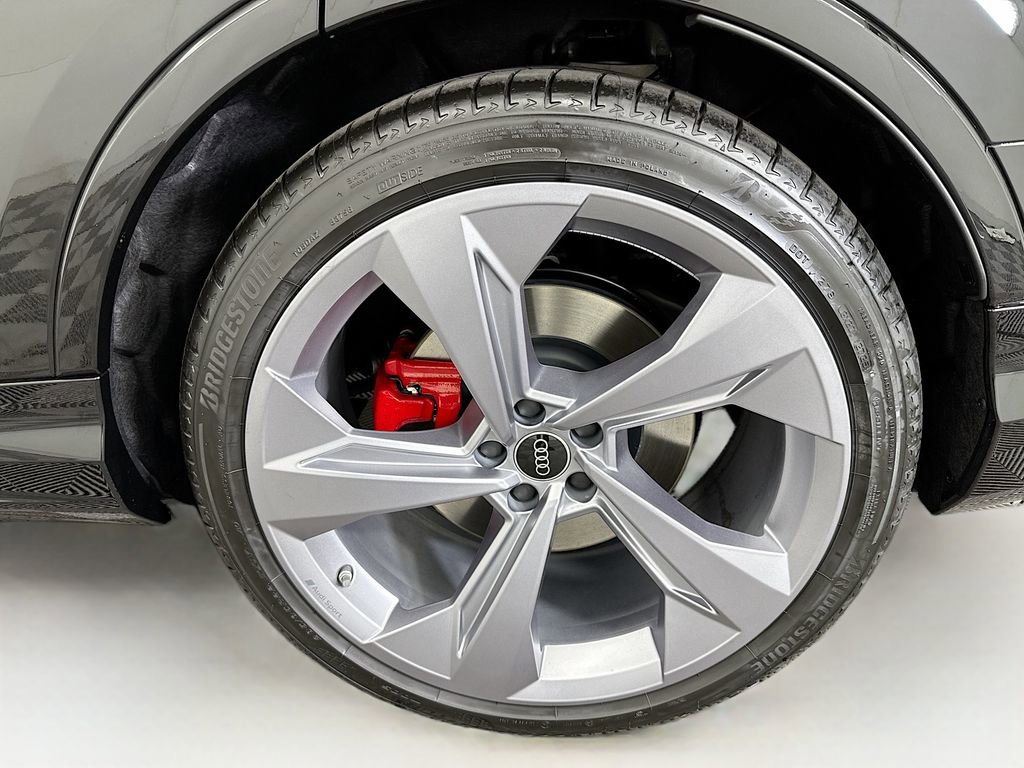 New 2026 Audi Q7 3.0T Prestige image 32
