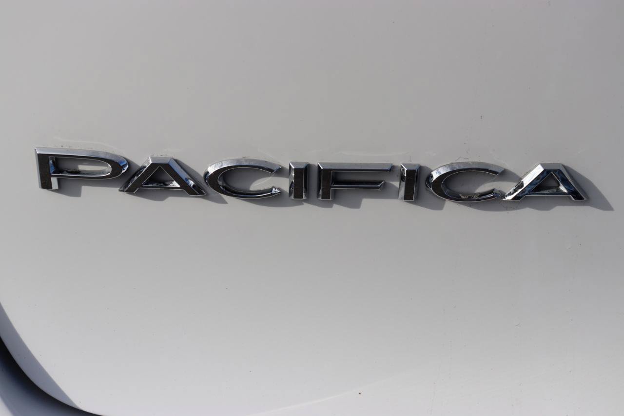 Used 2026 Chrysler Pacifica Limited FWD image 68