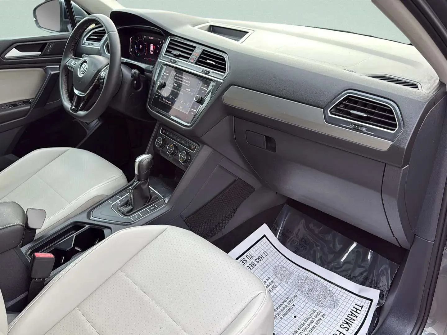 Used 2021 Volkswagen Tiguan SEL FWD image 22