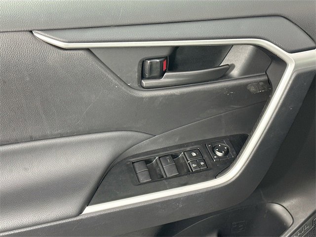 Used 2025 Toyota RAV4 LE image 22