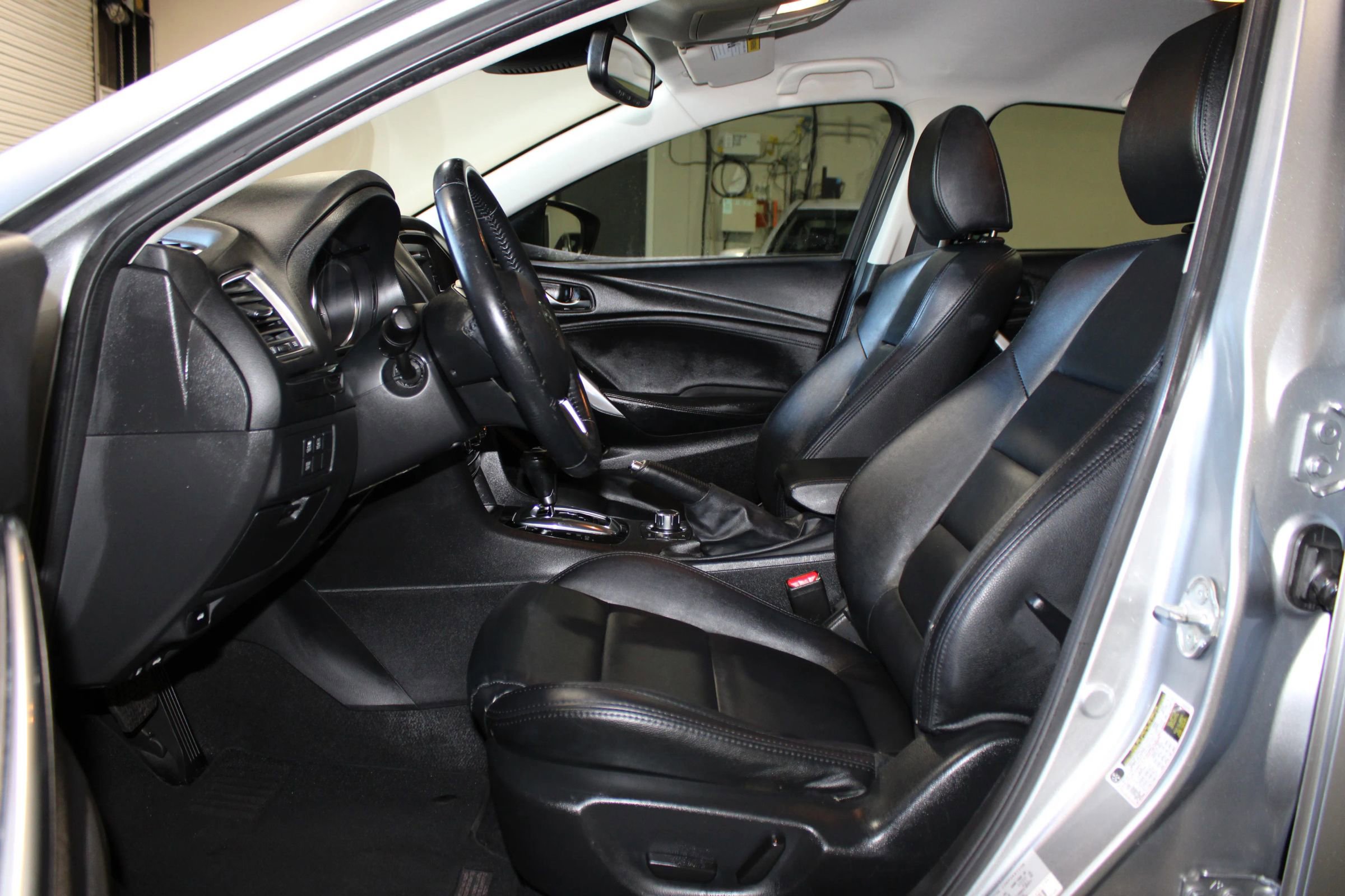 Used 2014 MAZDA MAZDA6 Touring w/ Touring Technology Package FWD image 8