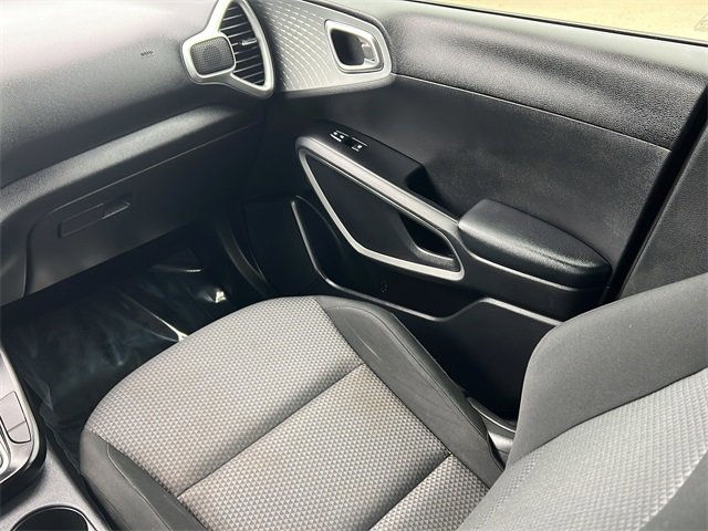 Used 2020 Kia Soul LX image 14