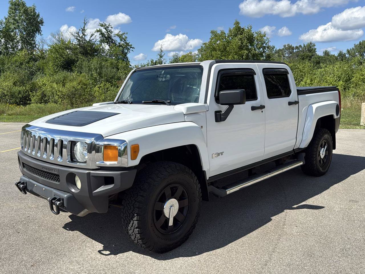 Used 2009 HUMMER H3T AWD/4WD image 1
