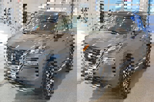 Used 2023 Nissan Rogue SL w/ SL Premium Package image 9