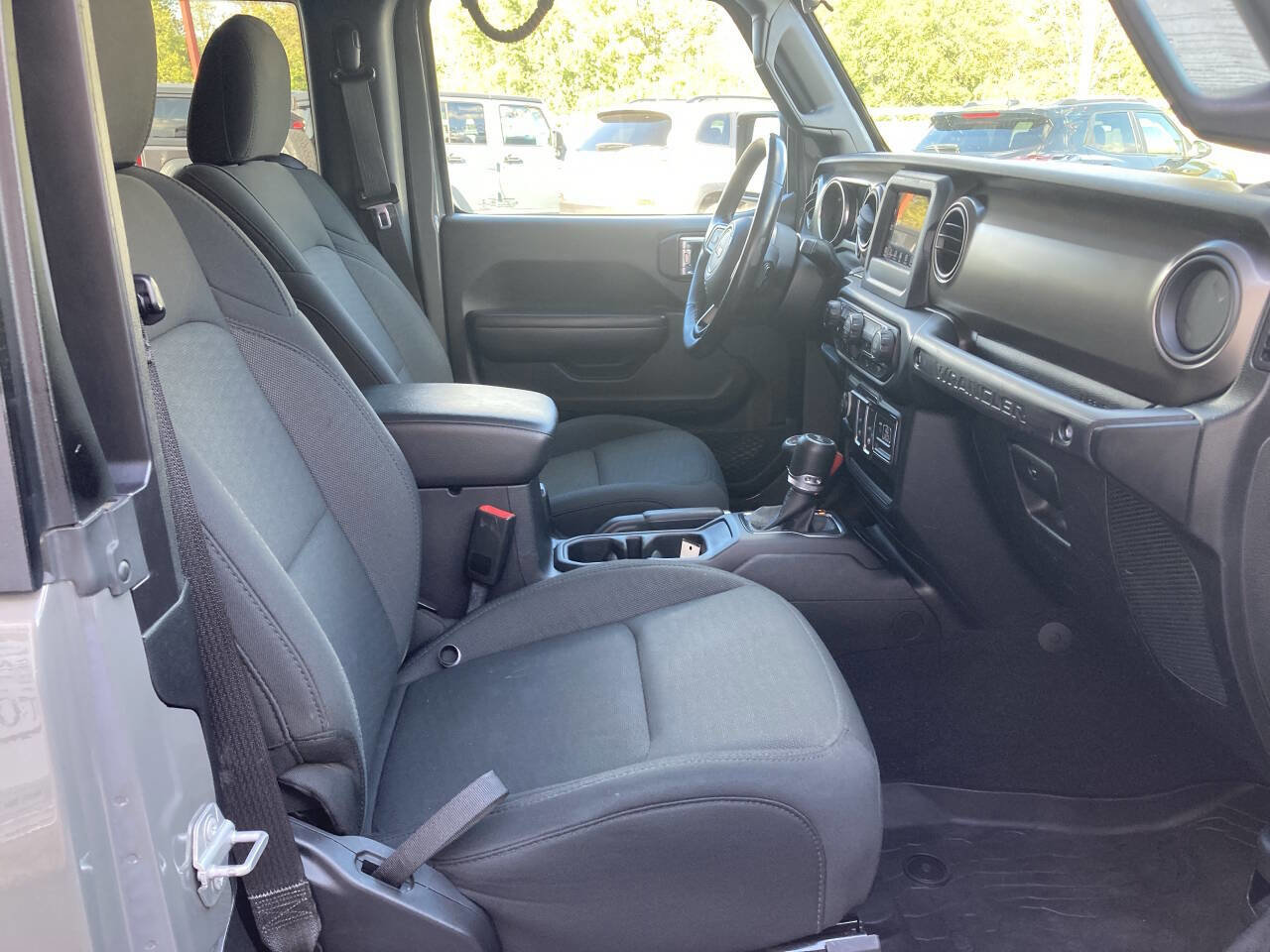 Used 2020 Jeep Wrangler Sport image 12