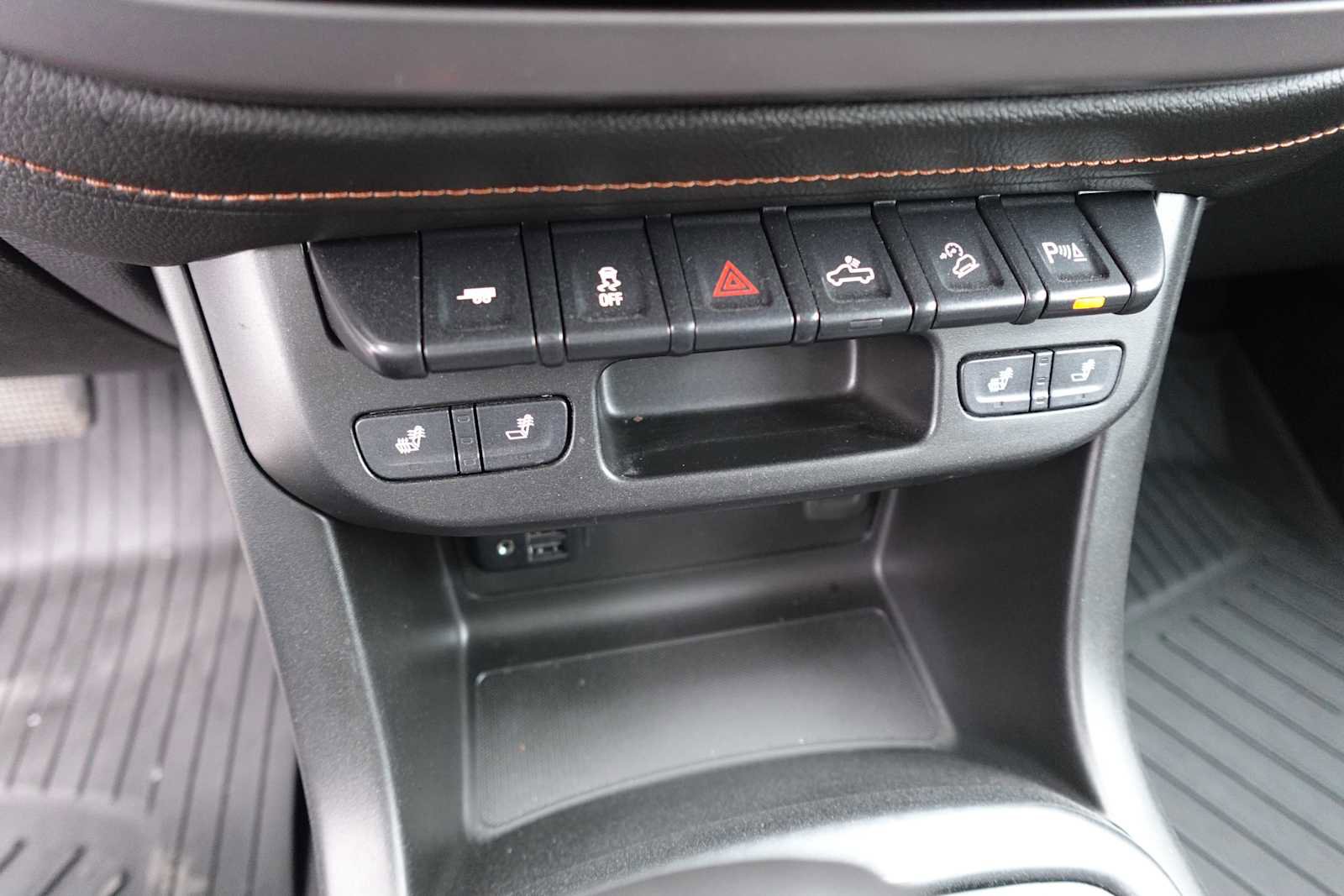 Used 2022 GMC Canyon AT4 w/ Trailering Package image 21