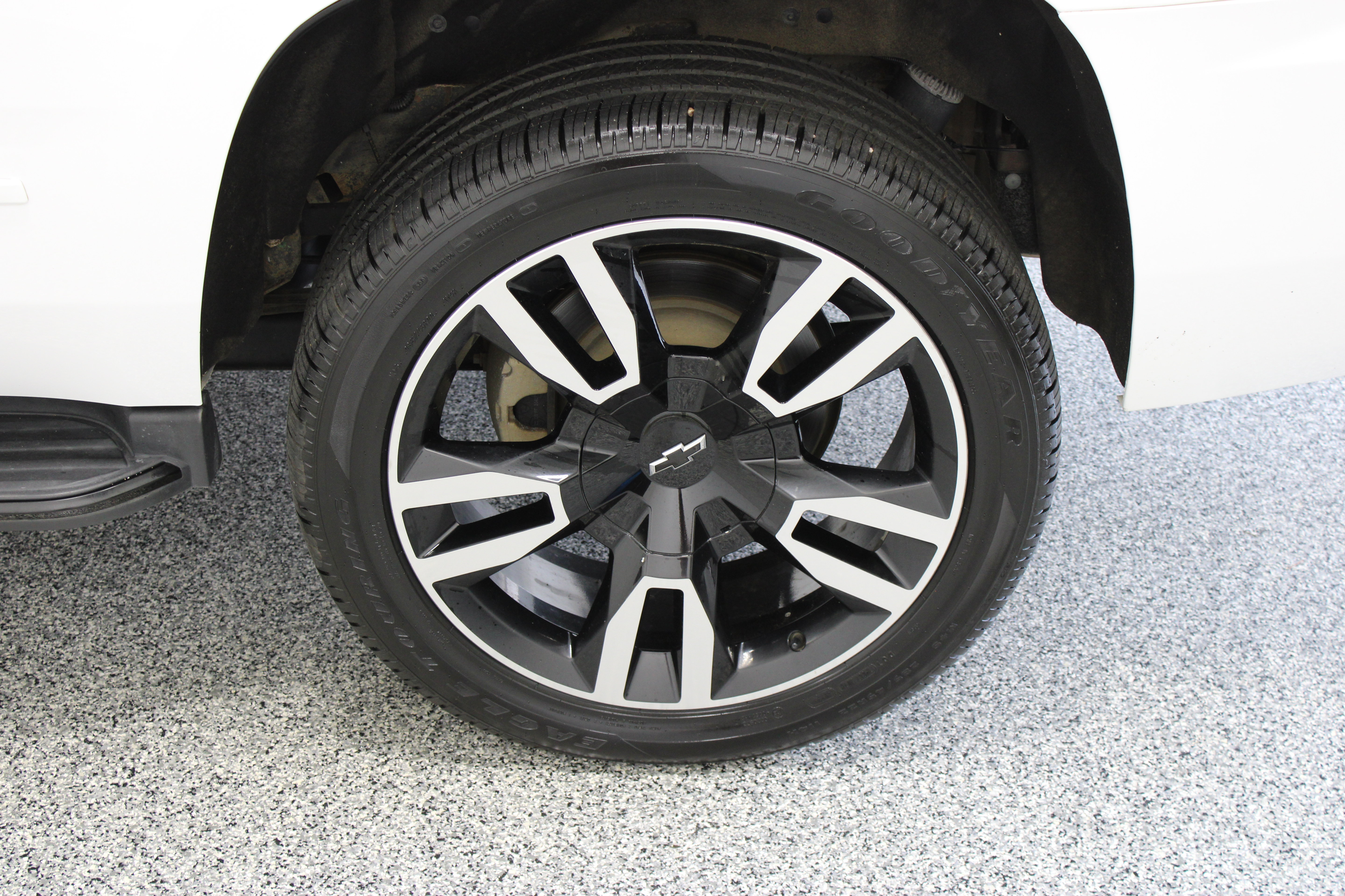 Used 2019 Chevrolet Tahoe Premier AWD/4WD image 10