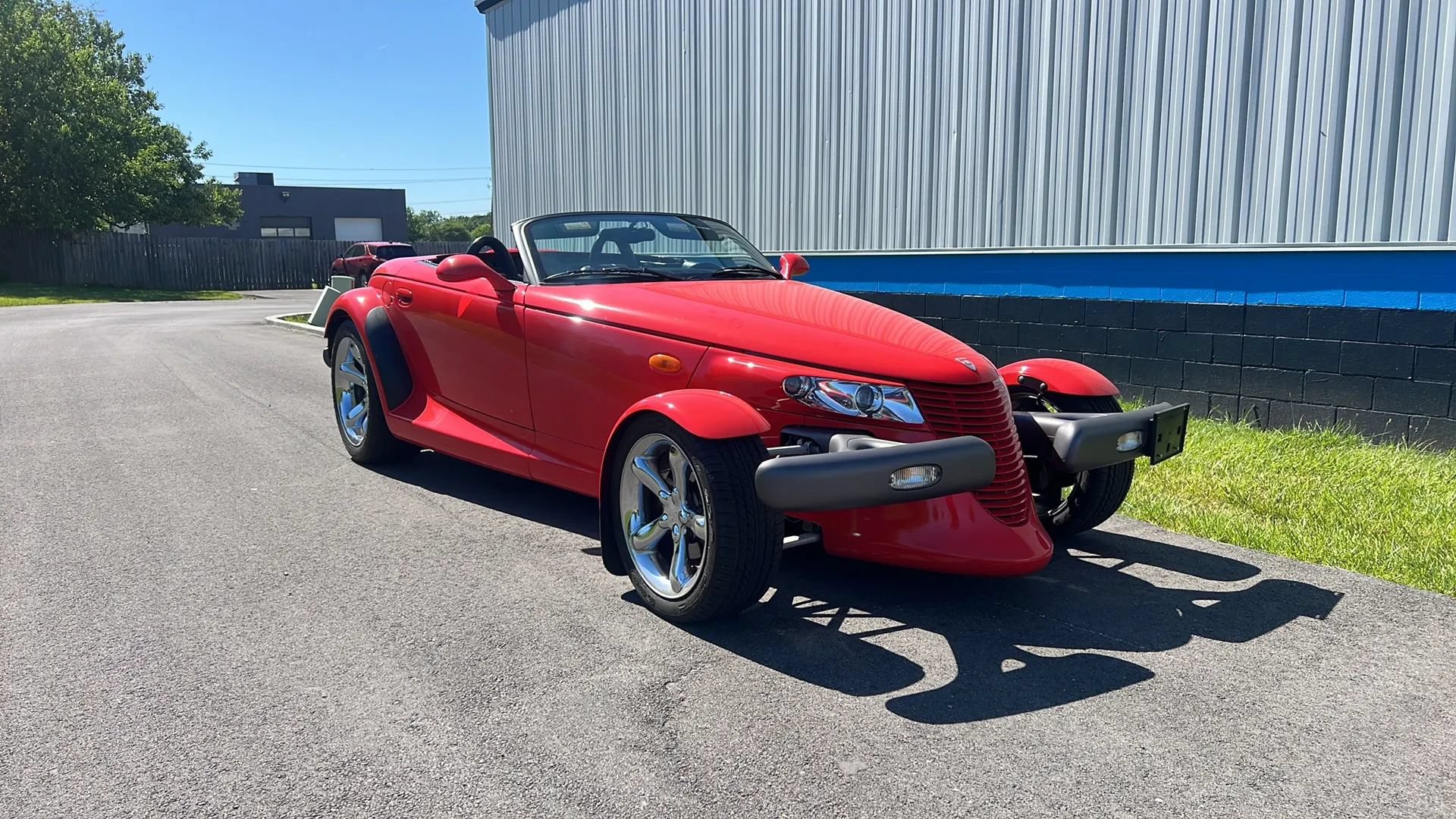 Used 1999 Plymouth Prowler RWD image 3