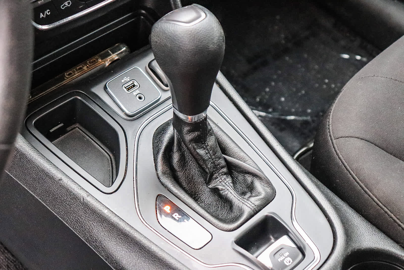 Used 2019 Jeep Cherokee Latitude w/ Popular Appearance Group image 26